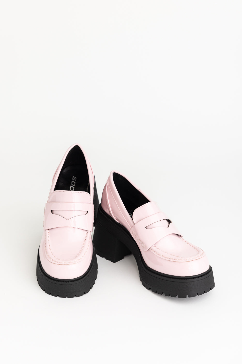 Clogs, Loafers & Mary Jane – 39 & Main